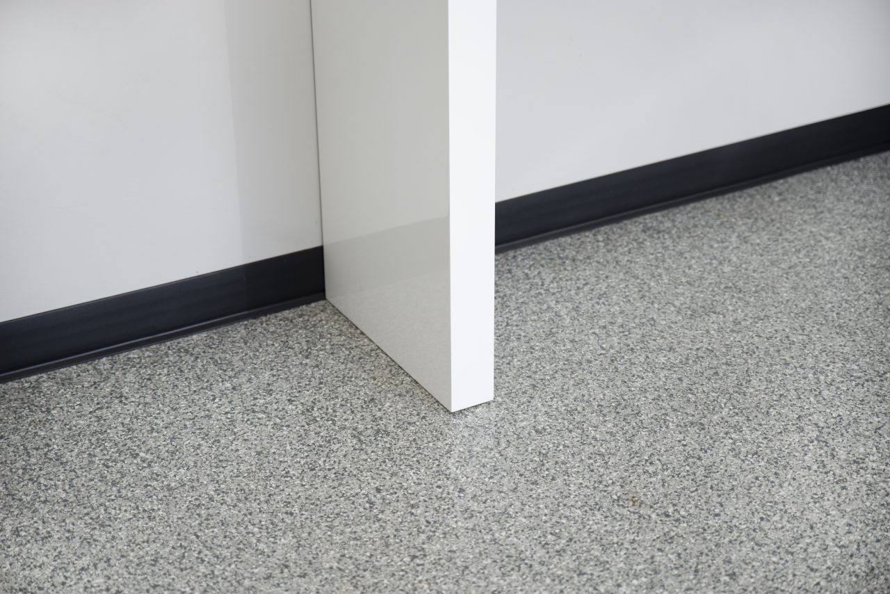 Gravel epoxy floor